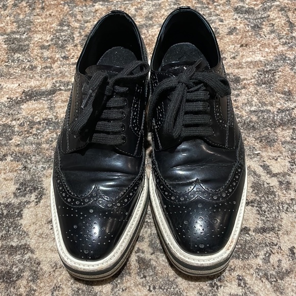 Prada lace up loafers - Picture 2 of 6